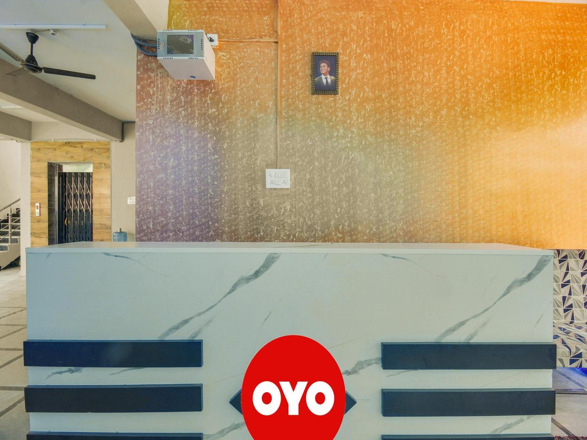 Hotel O R.J.International Pedda Ambarpet المظهر الخارجي الصورة
